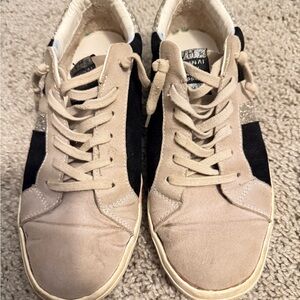 Vintage Havana Beige Suede Low-Top Sneakers with Black Side Panels